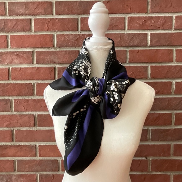 Sinequanone Paris Black White Geometric Print Silk Scarf Signed Hand-rolled NEW - Picture 9 of 15
